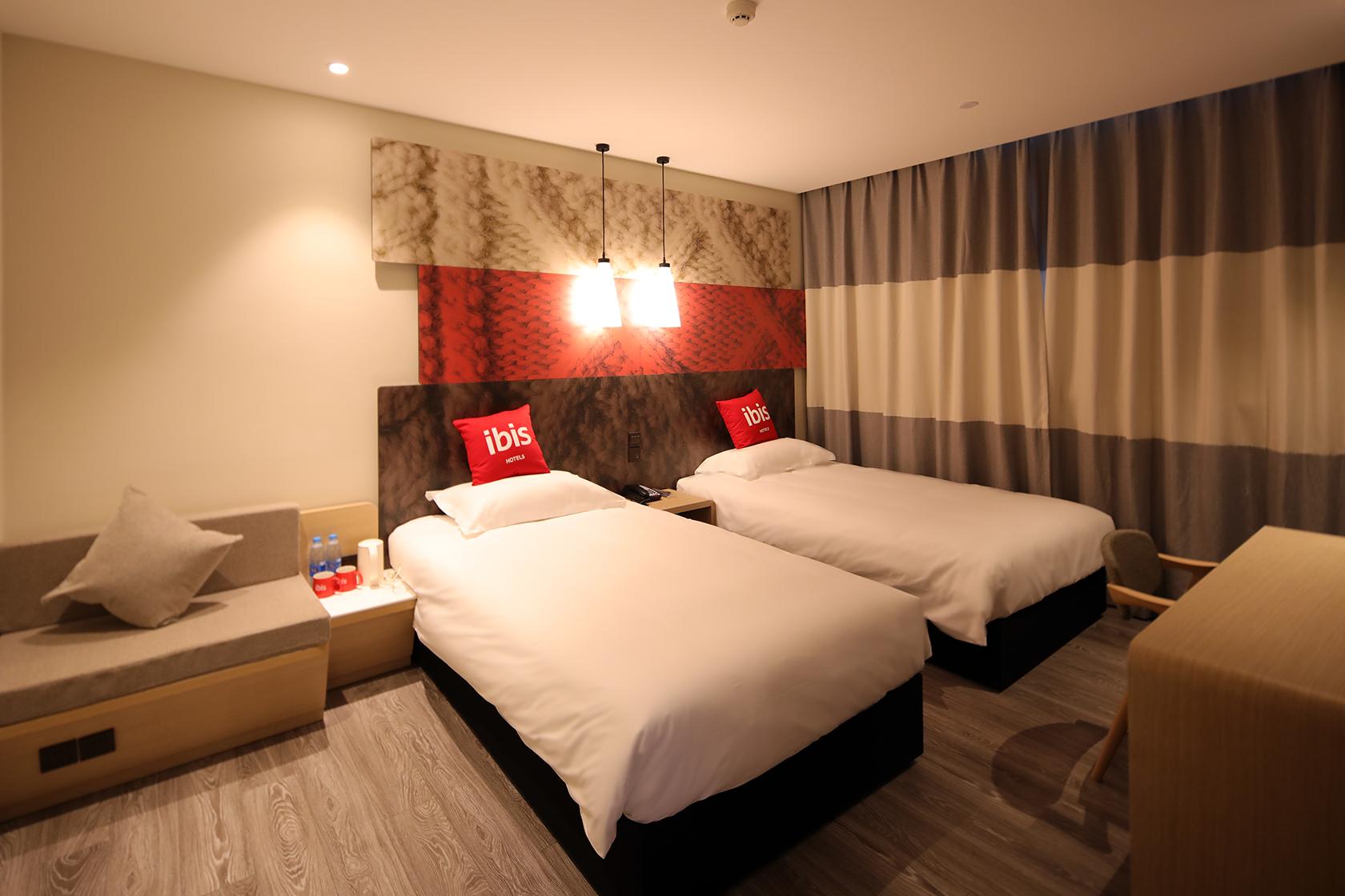 Ibis Shanghai Changshou Road Hotel Luaran gambar